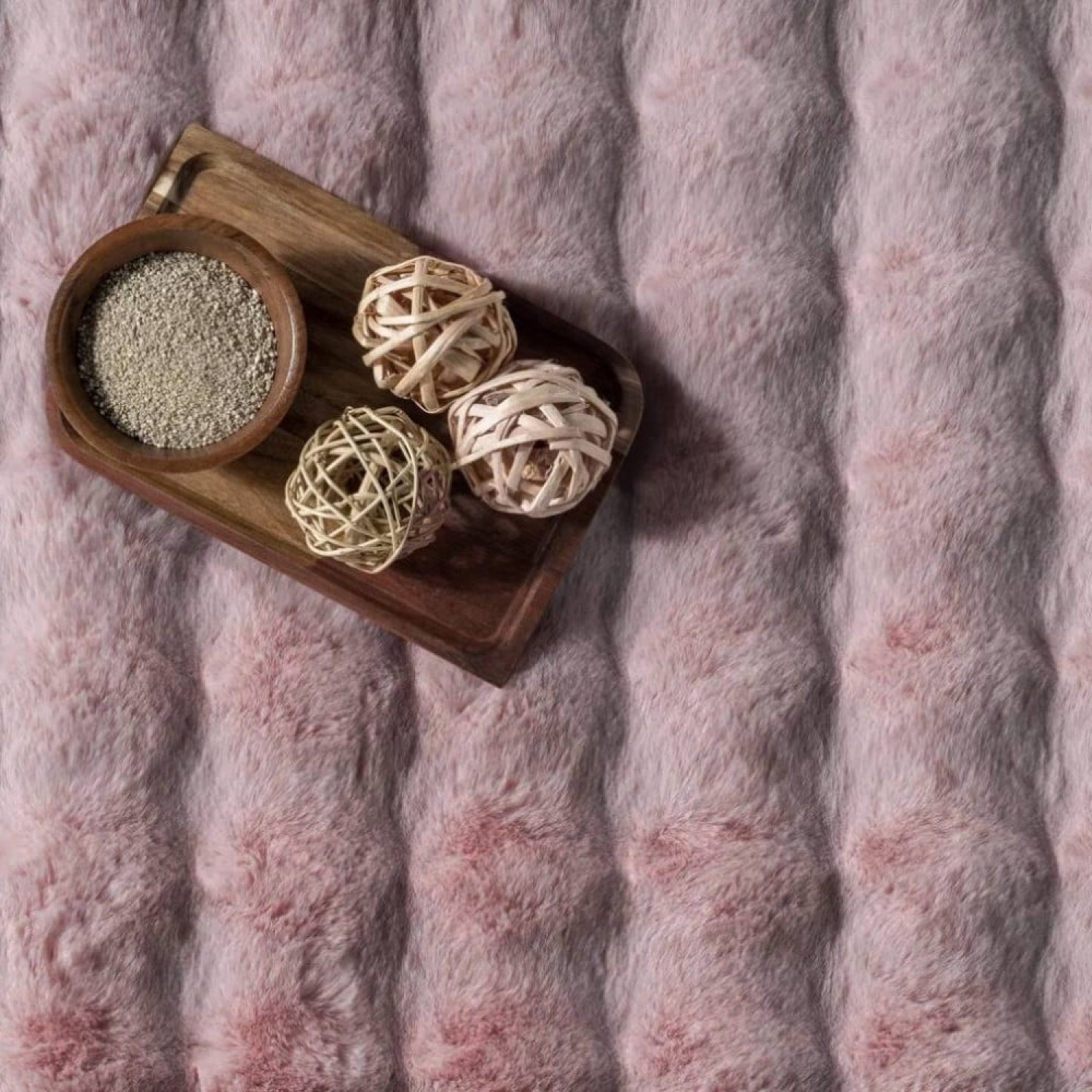 Χαλάκι Γούνινο Rabbit Fur Solid Design FUR3D-512PN Σάπιο μήλο 0.80x200